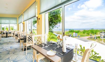 Strandhotel Seerose Restaurant mit Blick auf die Ostsee