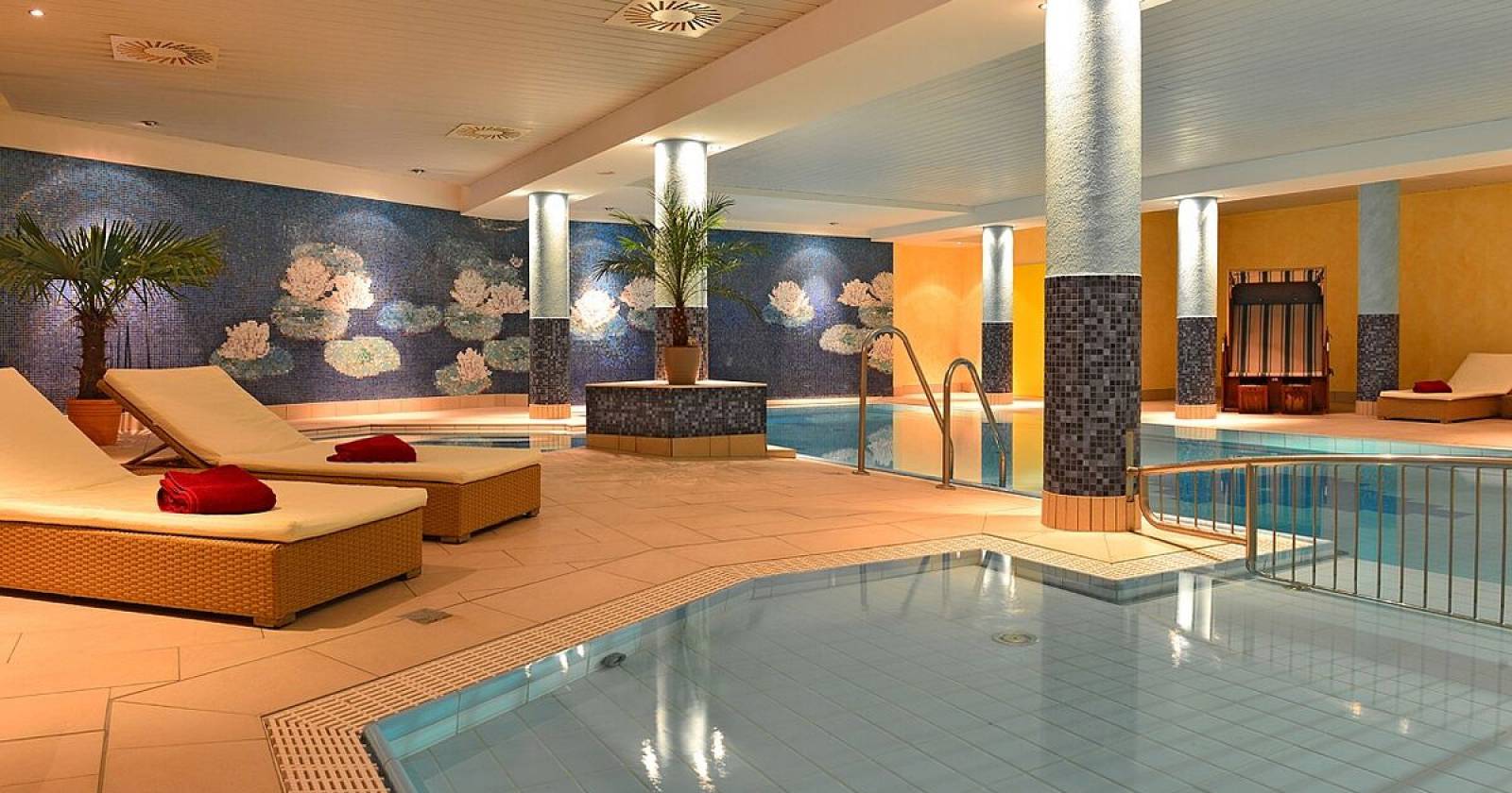 Schwimmbad im Wellnessbereich Strandhotel Seerose Usedom 