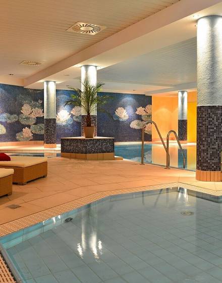 Schwimmbad im Wellnessbereich Strandhotel Seerose Usedom 