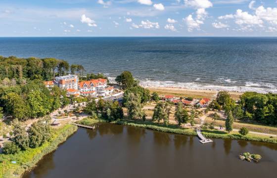 Luftaufnahme mit Blick auf die Ostsee Strandhotel Seerose Usedom 