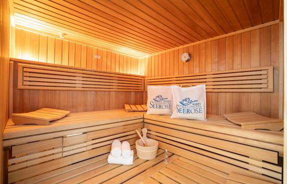 Sauna mit Handtüchern und Aufguss-Eimer Strandhotel Seerose Usedom